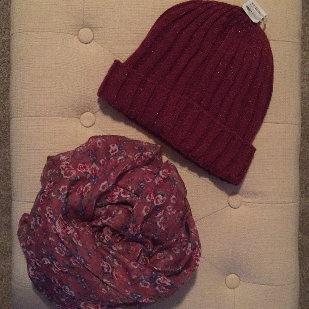 Charlotte Ruess Scarf & Hat Set